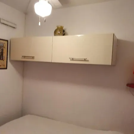 Egee Apartment *